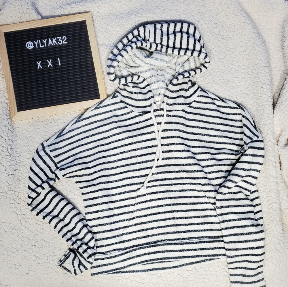 Crop Sweatshirt